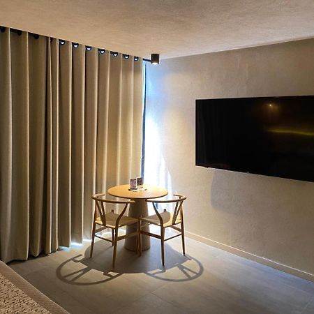 Motel London Concepcion del Valle Εξωτερικό φωτογραφία