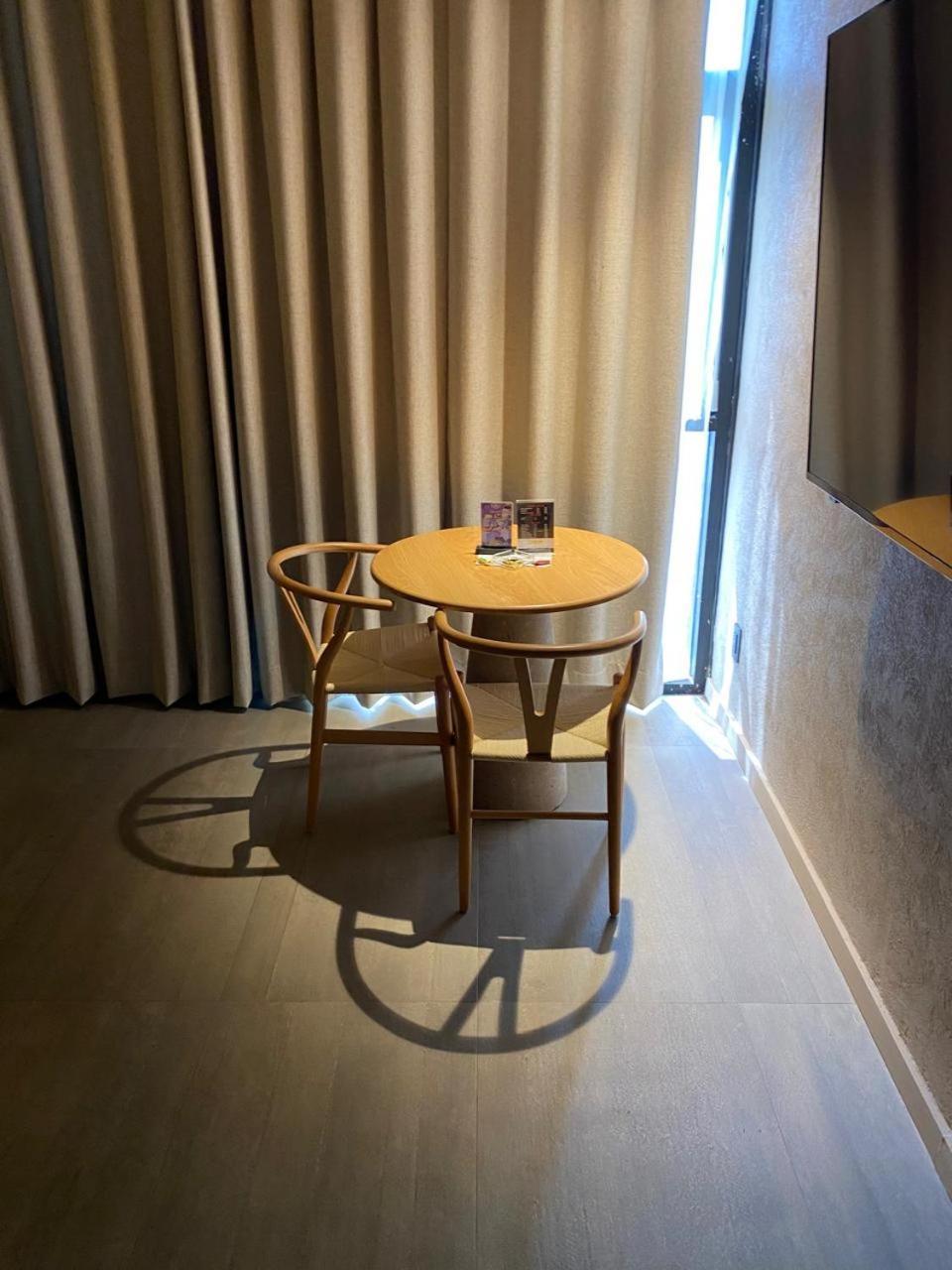 Motel London Concepcion del Valle Εξωτερικό φωτογραφία