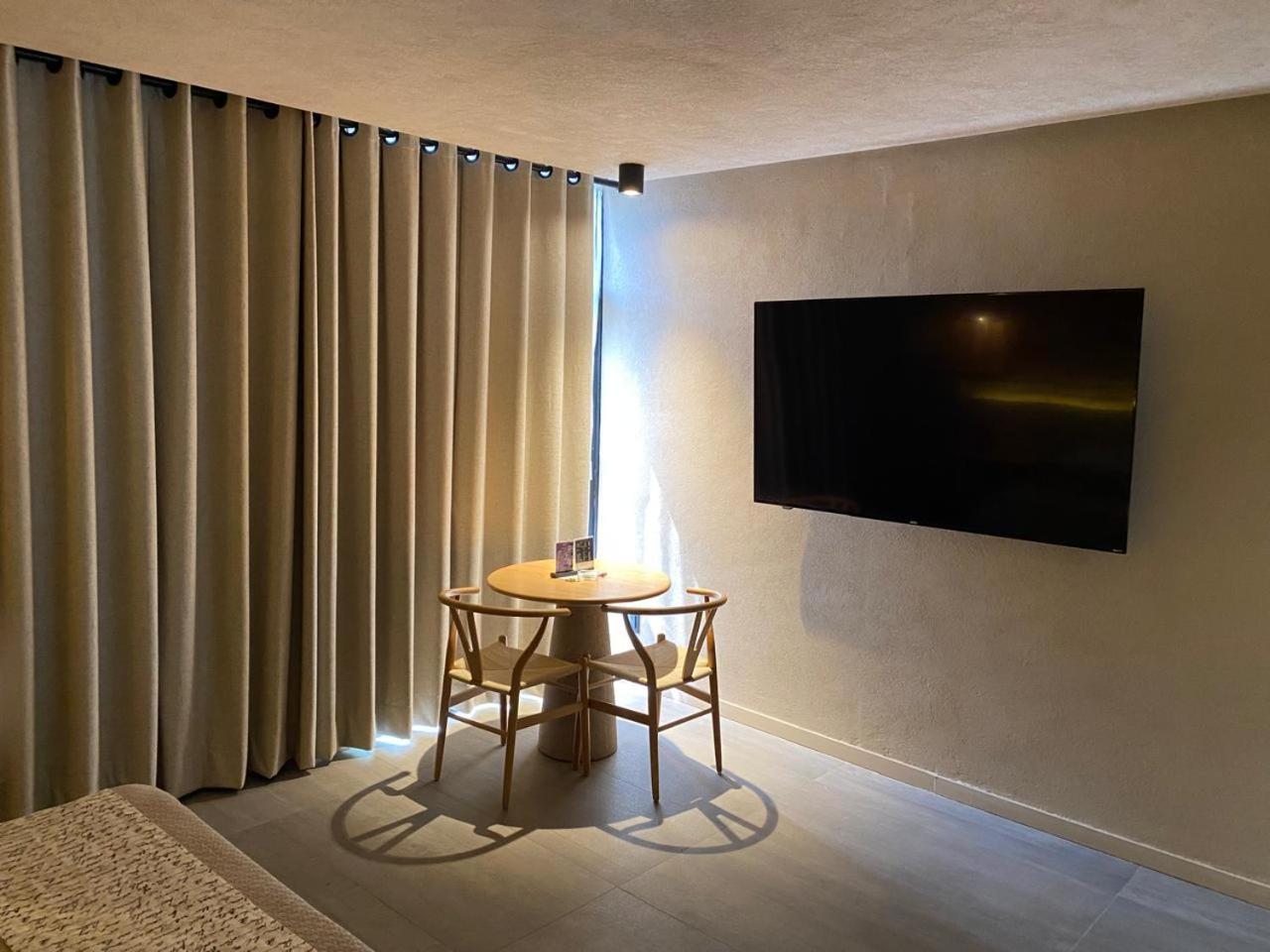 Motel London Concepcion del Valle Εξωτερικό φωτογραφία