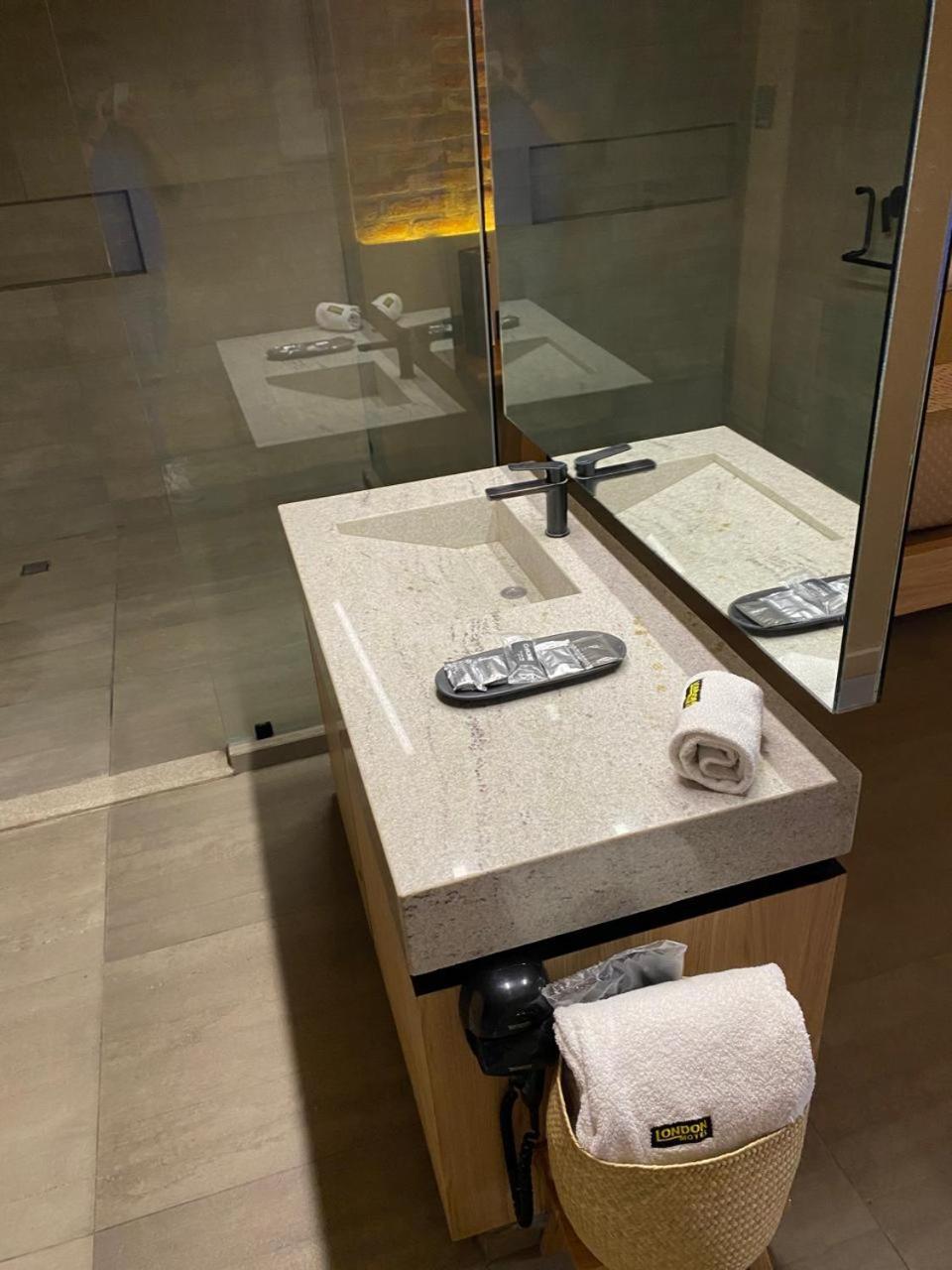 Motel London Concepcion del Valle Εξωτερικό φωτογραφία